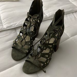 Shoes 👠 G By guesss nueva sin usar , súper cómoda